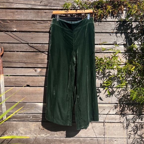 Madewell Green Velvet Pull-On Crop Pant - Size L - Picture 1 of 4